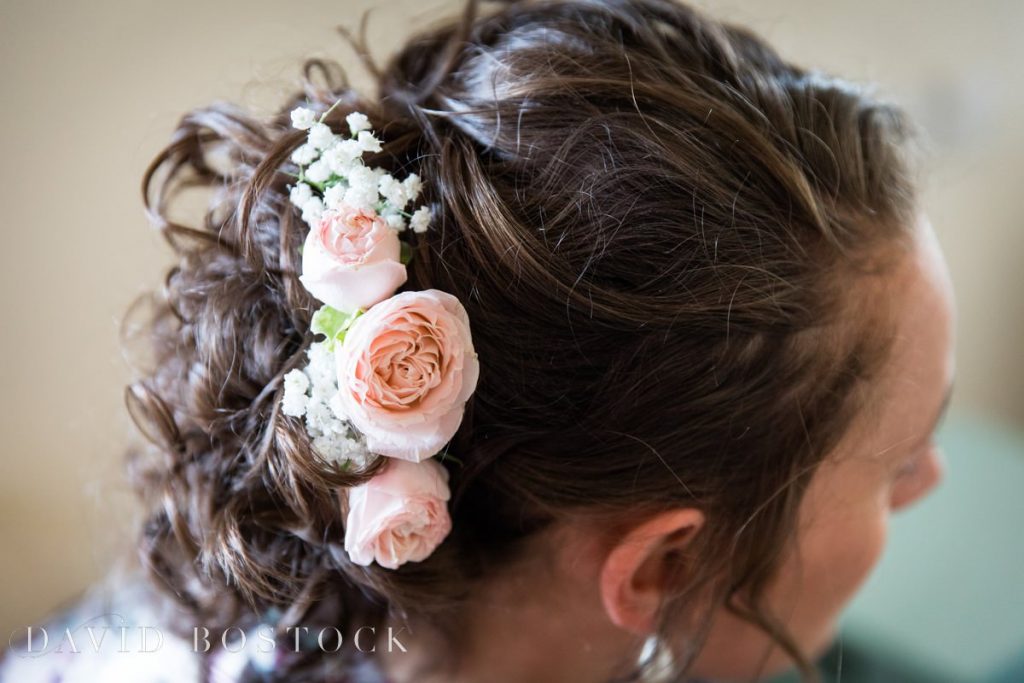 Caswell House Spring Wedding flowers in hair